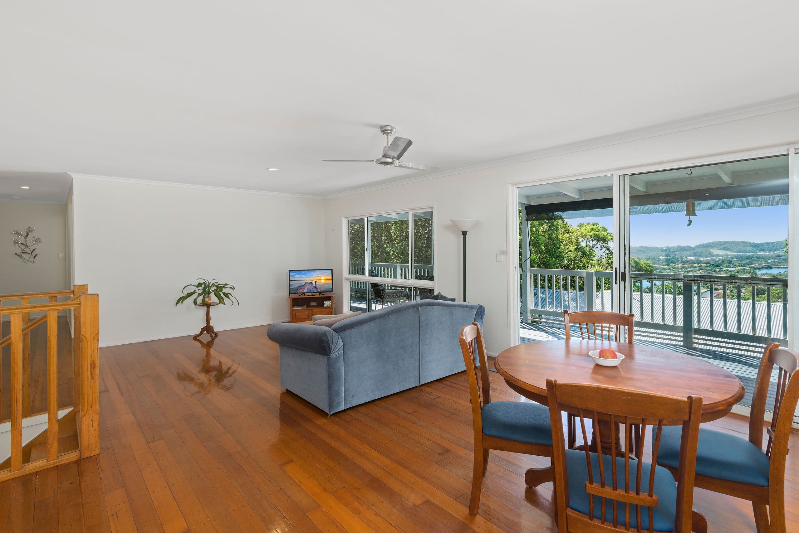 64 Doubleview Drive, Elanora QLD 4221, Elanora - Thumbnail 4