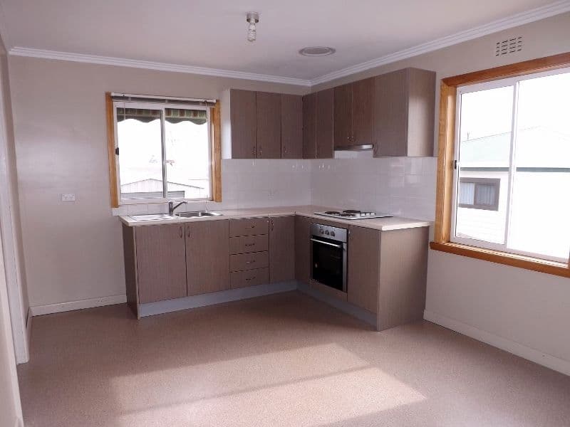 18 Gracie Crescent, BURNIE TAS 7320, Acton - Thumbnail 2