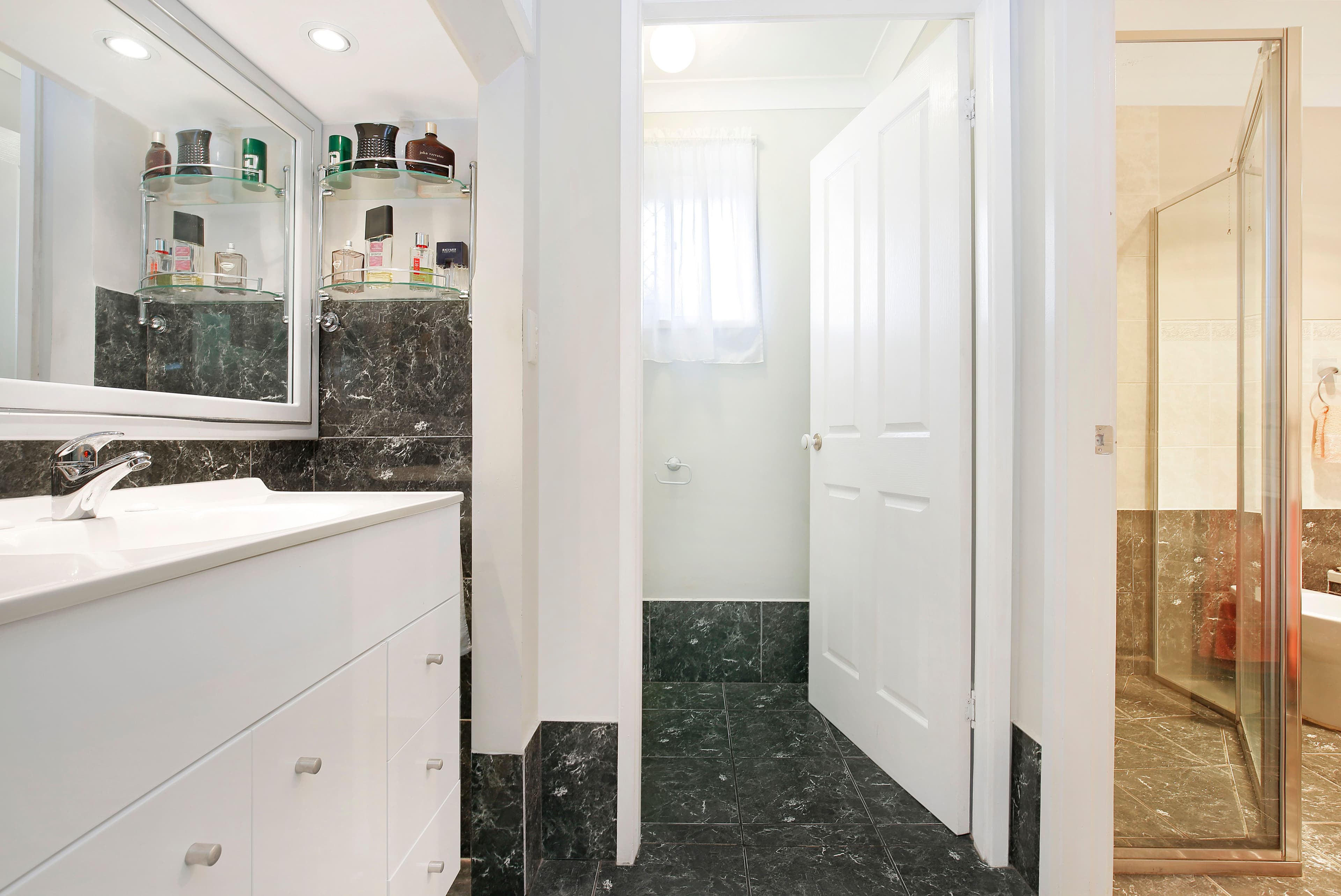 157 Lake Entrance Road, Barrack Heights NSW 2528, Barrack Heights - Thumbnail 2