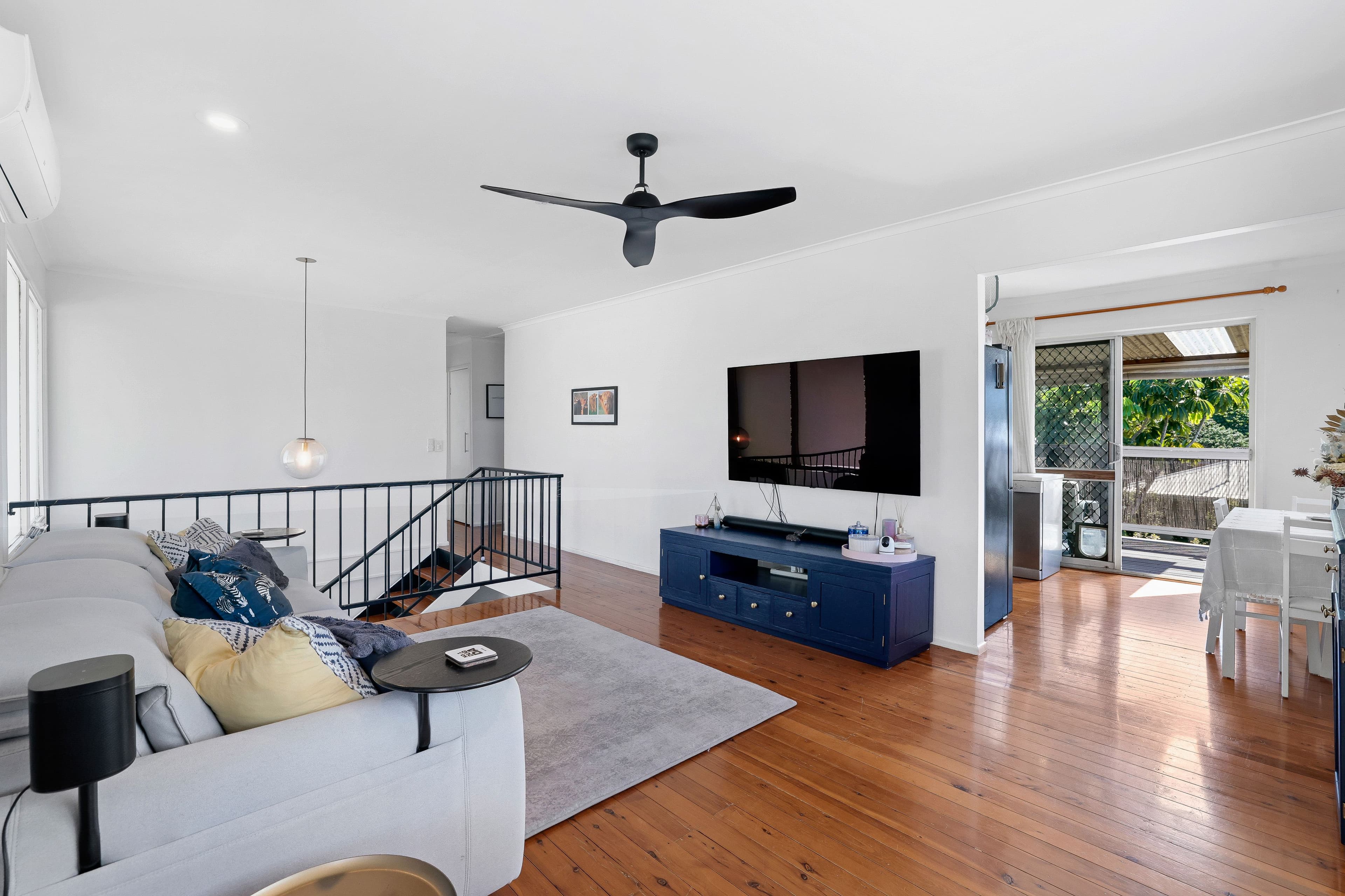21 Caroline Avenue, Southport QLD 4215, Southport - Thumbnail 4