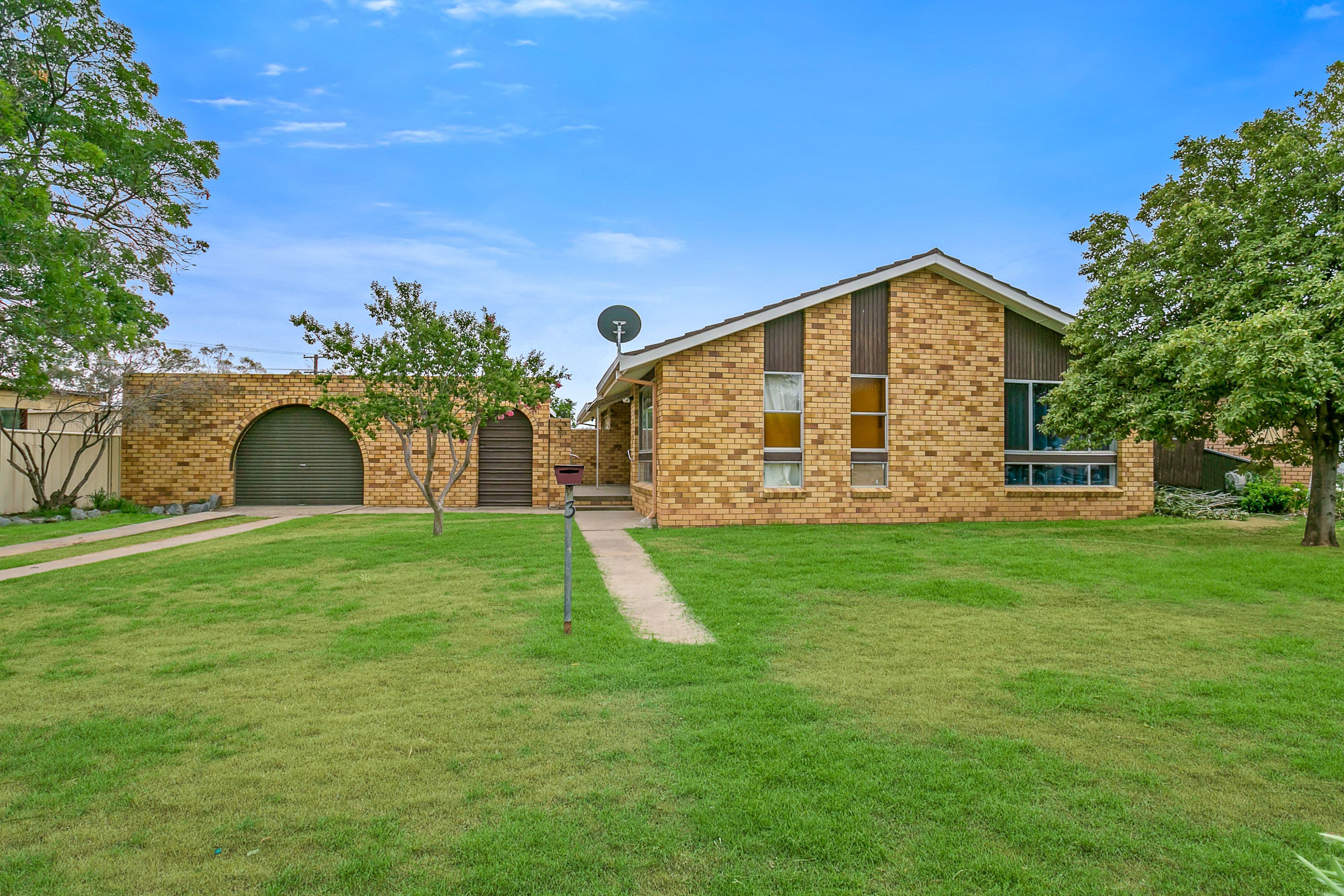 3 Dandaloo Street, Tamworth NSW 2340, Tamworth - Image 1