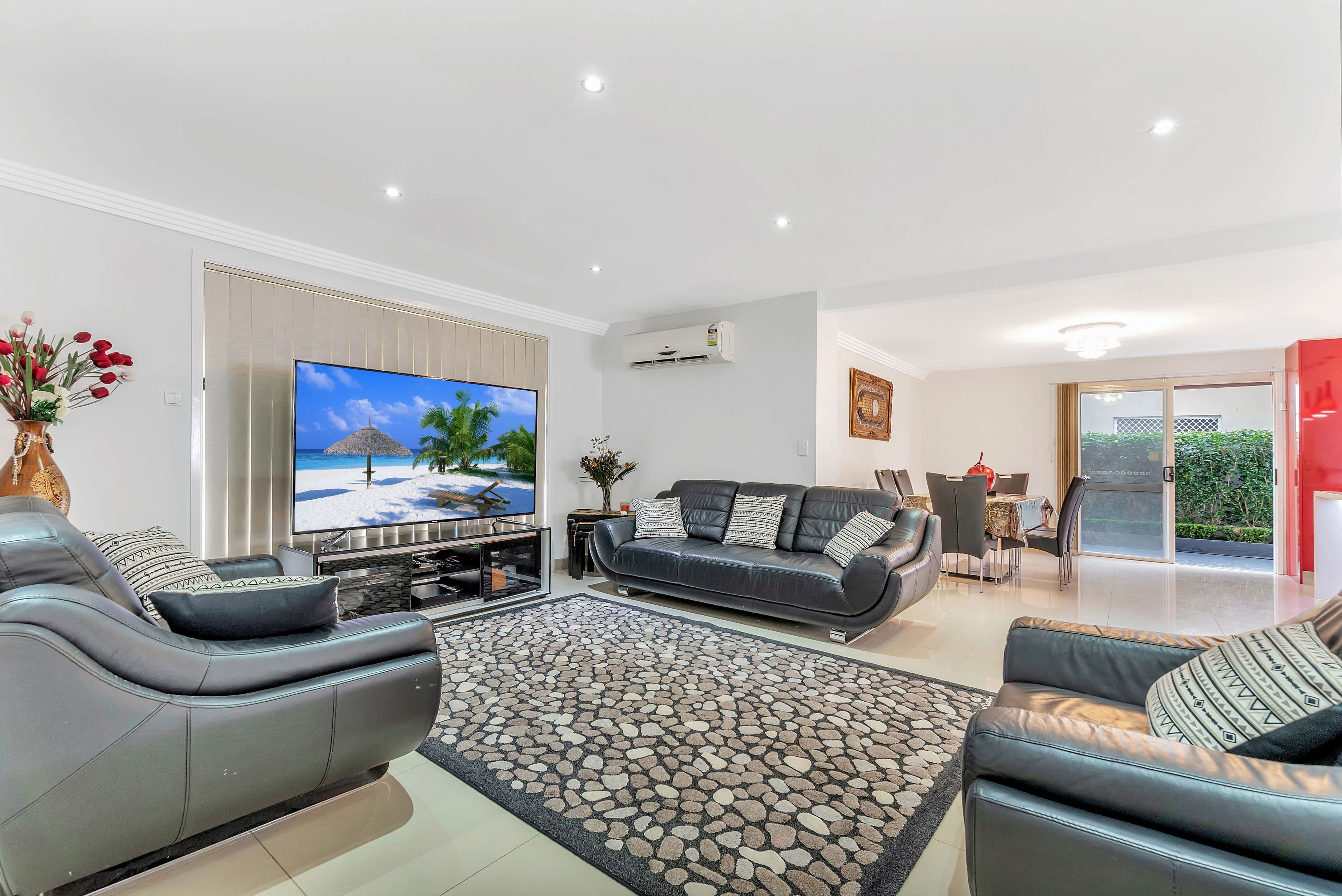 16 Hampshire Place, Wakeley - Thumbnail 3