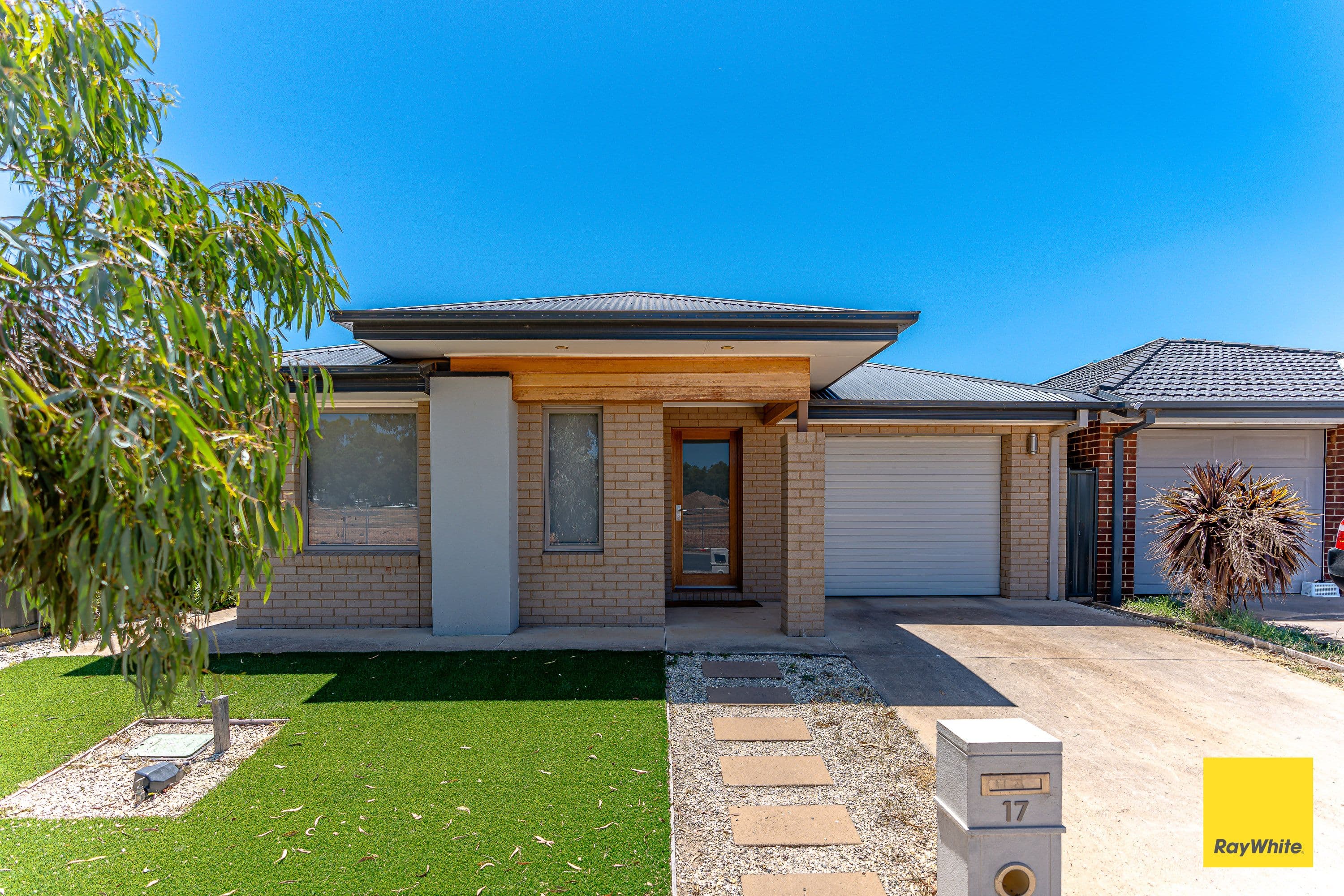 17 Waverley Road, Epsom VIC 3551, Epsom - Image 1