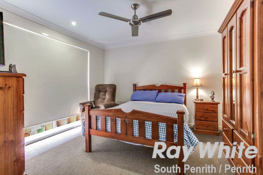 13 Wentworth Court, Sunbury, Sunbury - Thumbnail 5