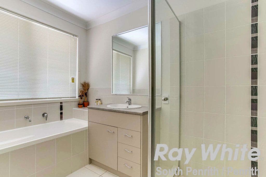 13 Wentworth Court, Sunbury, Sunbury - Thumbnail 6