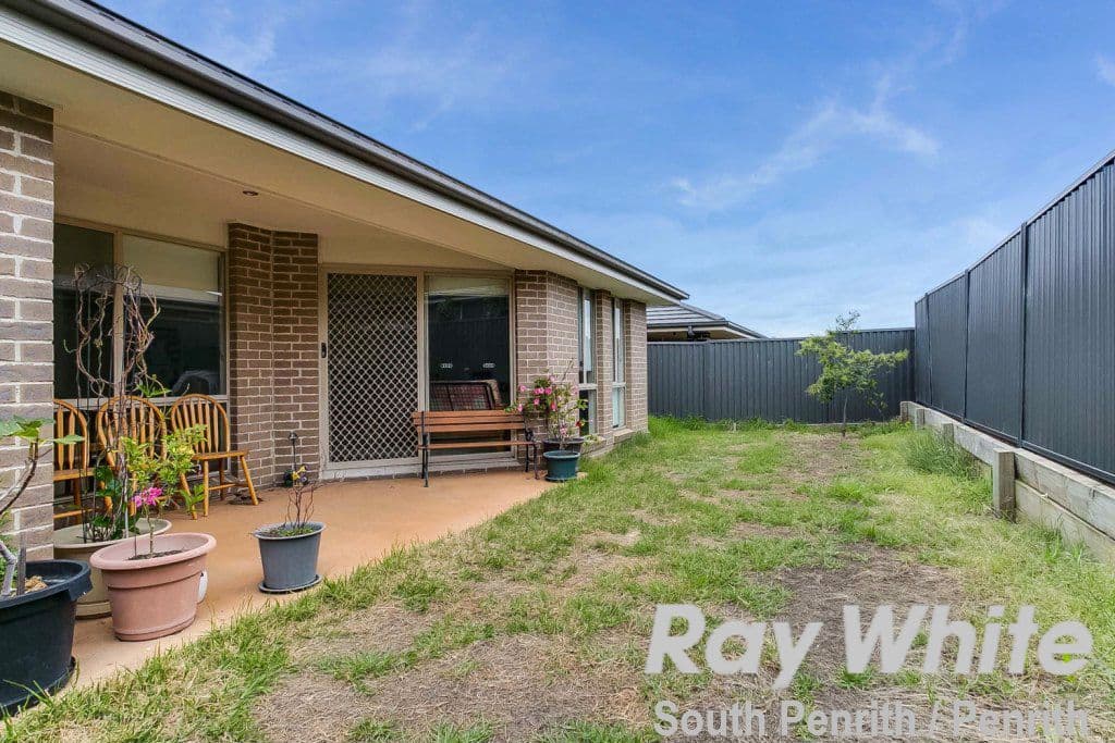 13 Wentworth Court, Sunbury, Sunbury - Thumbnail 8