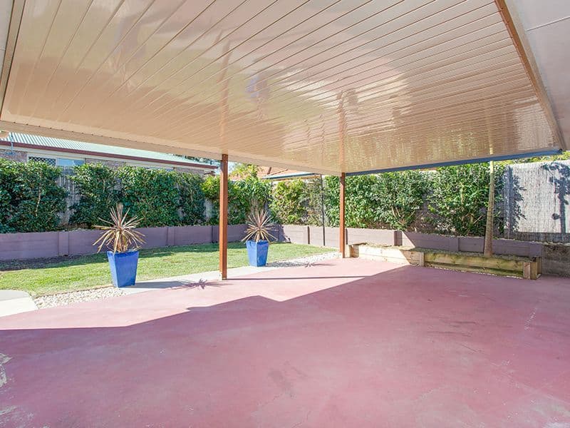 37 Macadamia Street, WYNNUM WEST QLD 4178, Wynnum West - Thumbnail 2