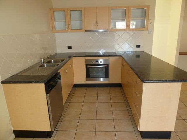 24 Meadow Street, NORTH MACKAY QLD 4740, North Mackay - Thumbnail 2