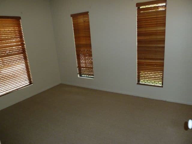 24 Meadow Street, NORTH MACKAY QLD 4740, North Mackay - Thumbnail 8
