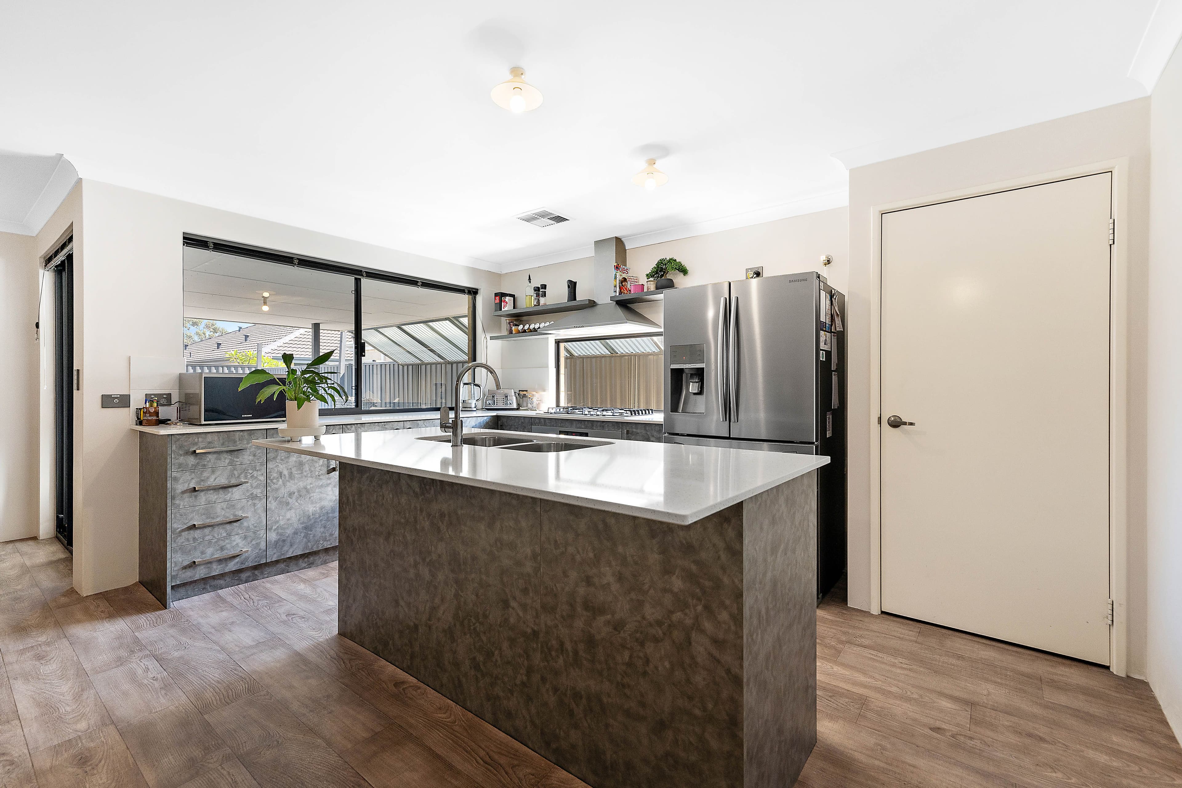 12 Nesbit Drive, Haynes WA 6112, Haynes - Image 1