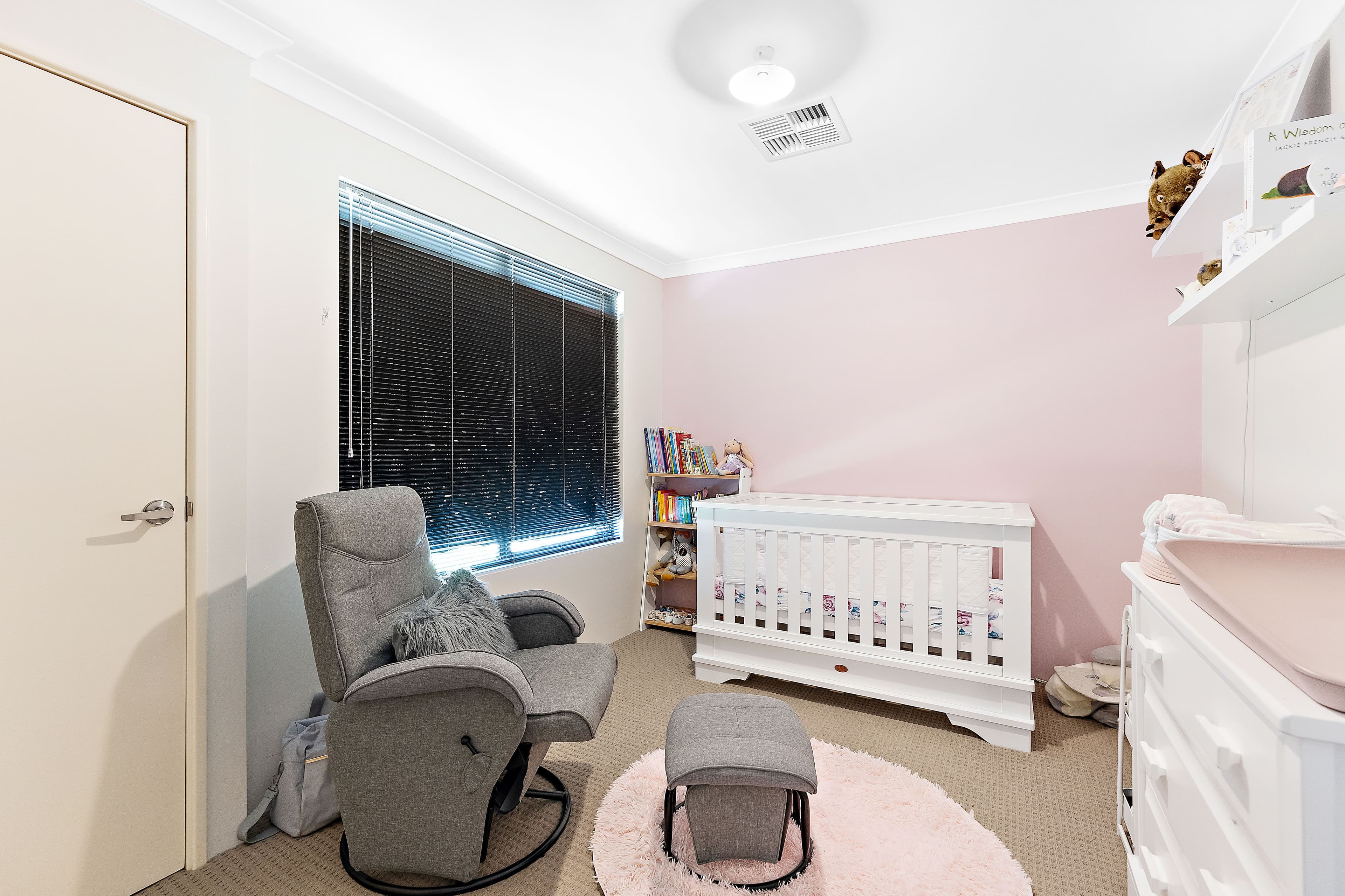 12 Nesbit Drive, Haynes WA 6112, Haynes - Thumbnail 5