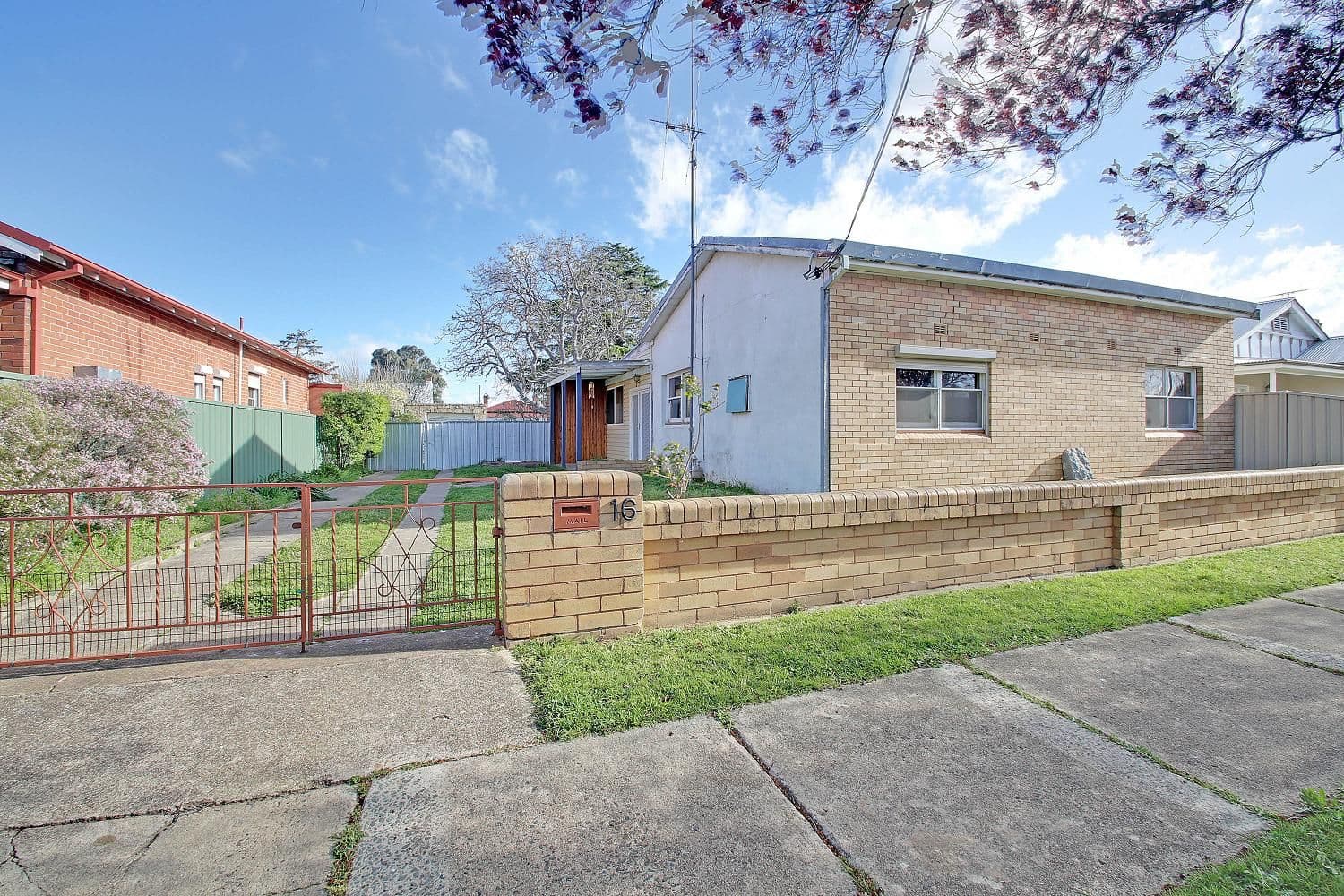 16 Opal Street, GOULBURN NSW 2580, Goulburn - Image 1
