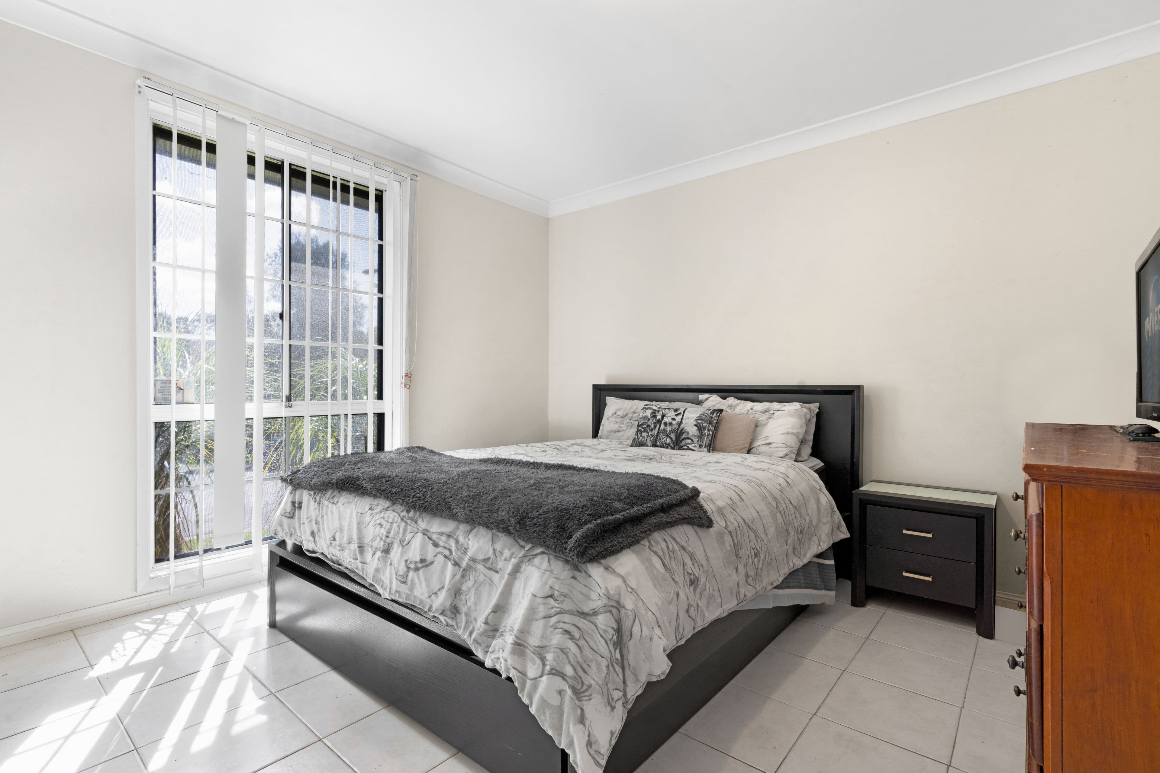 66 Cleopatra Drive, Rosemeadow NSW 2560, Rosemeadow - Thumbnail 6