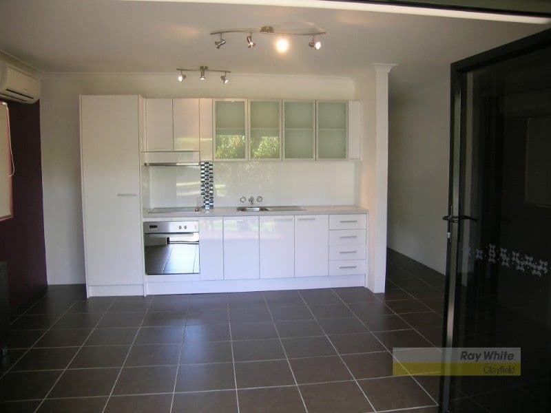 18 Reeve Street, CLAYFIELD QLD 4011, Clayfield - Thumbnail 2