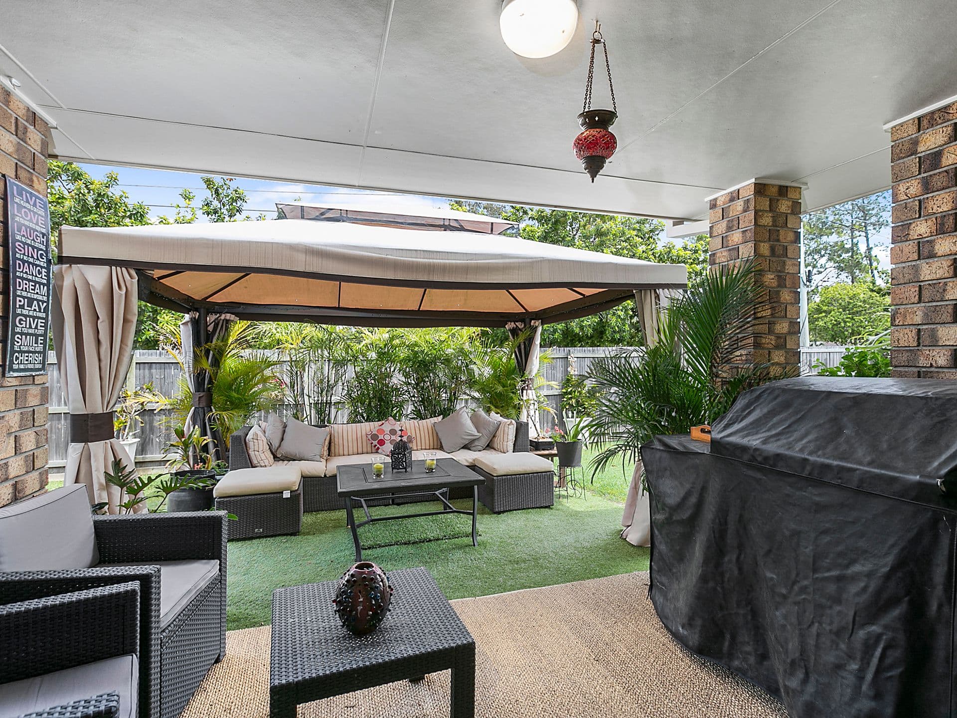 38 Spruce Street, Loganlea QLD 4131, Loganlea - Thumbnail 2