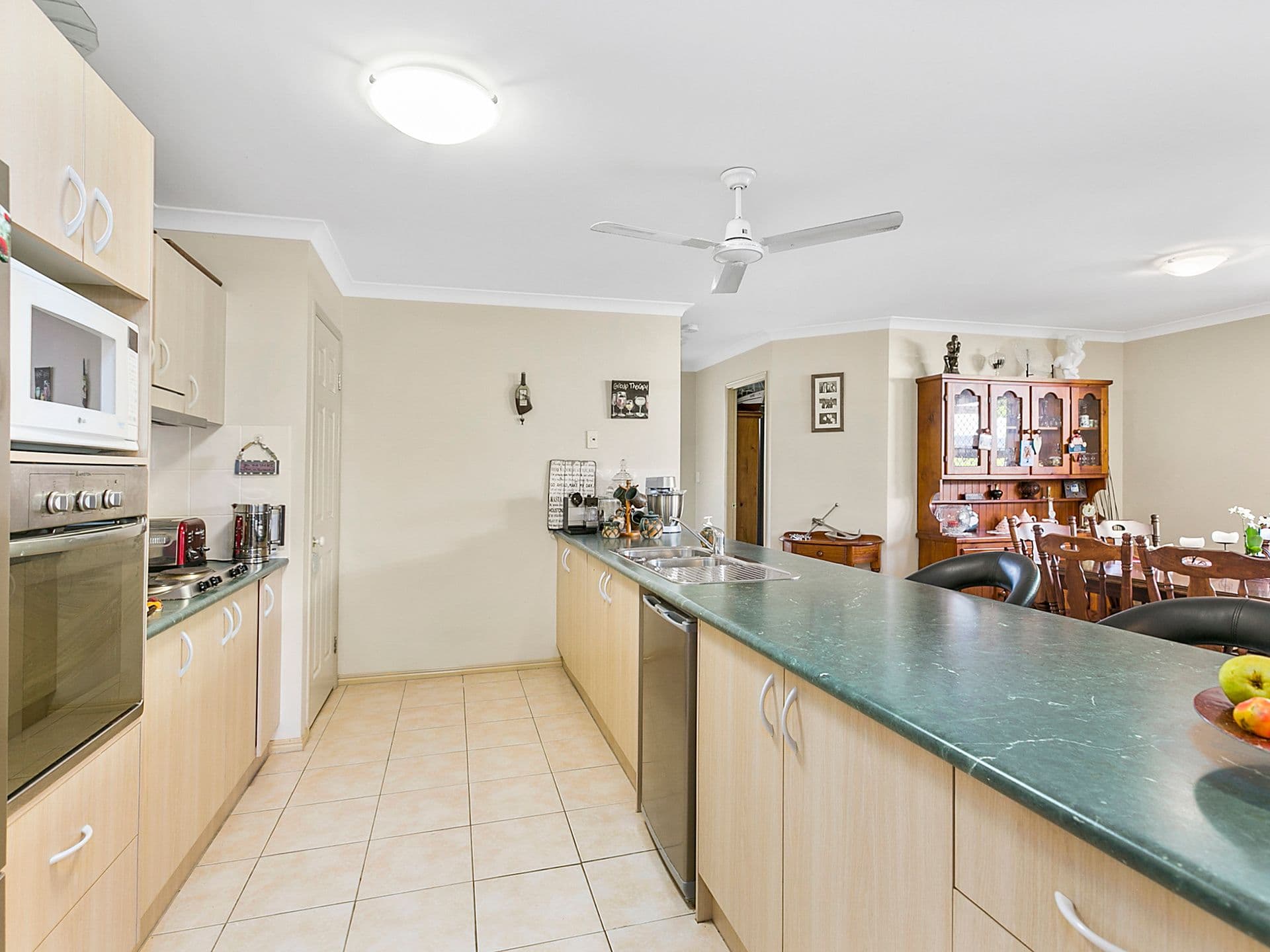 38 Spruce Street, Loganlea QLD 4131, Loganlea - Thumbnail 4