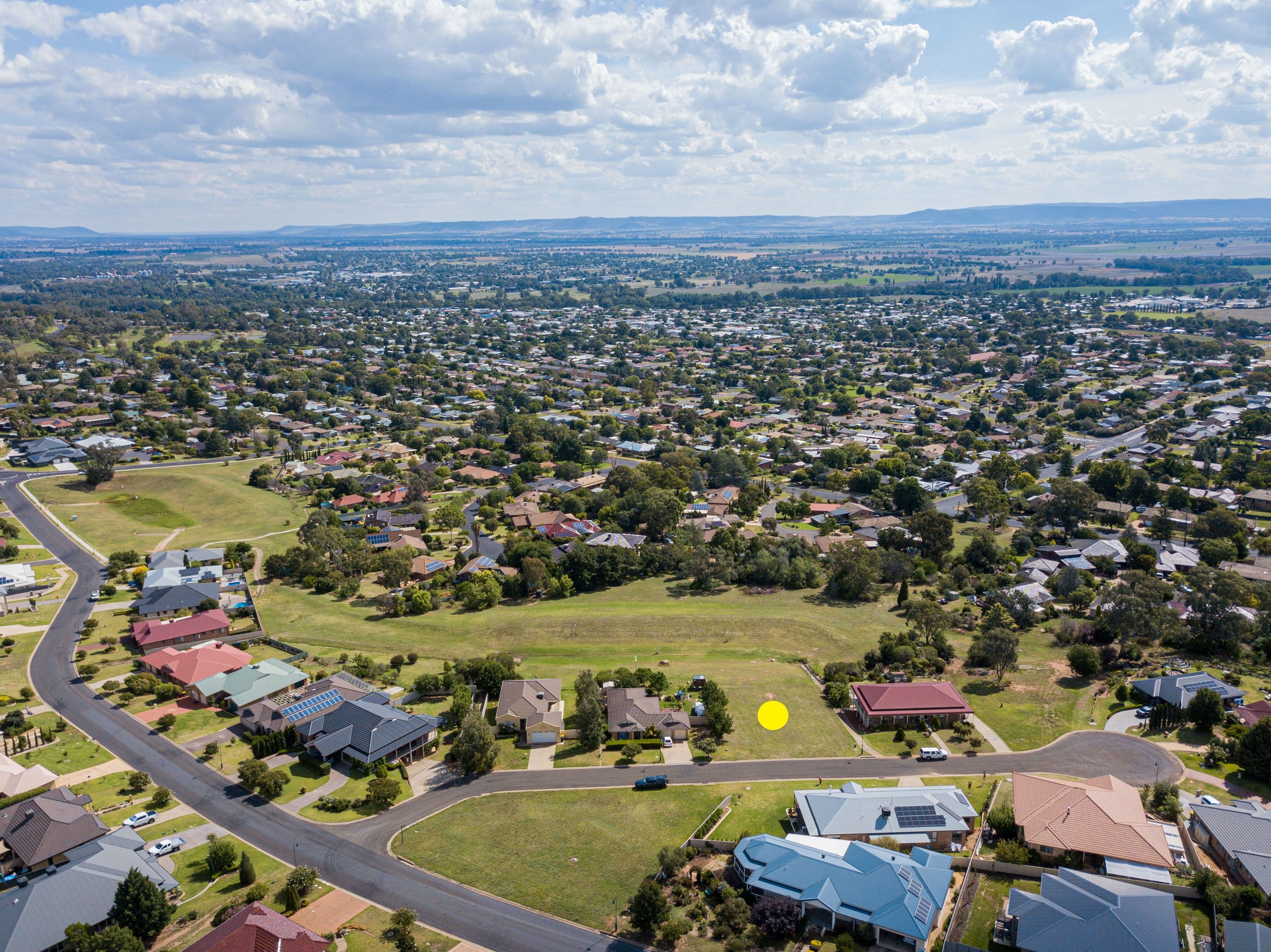 4 Paris Place, Cowra NSW 2794, Cowra - Image 1