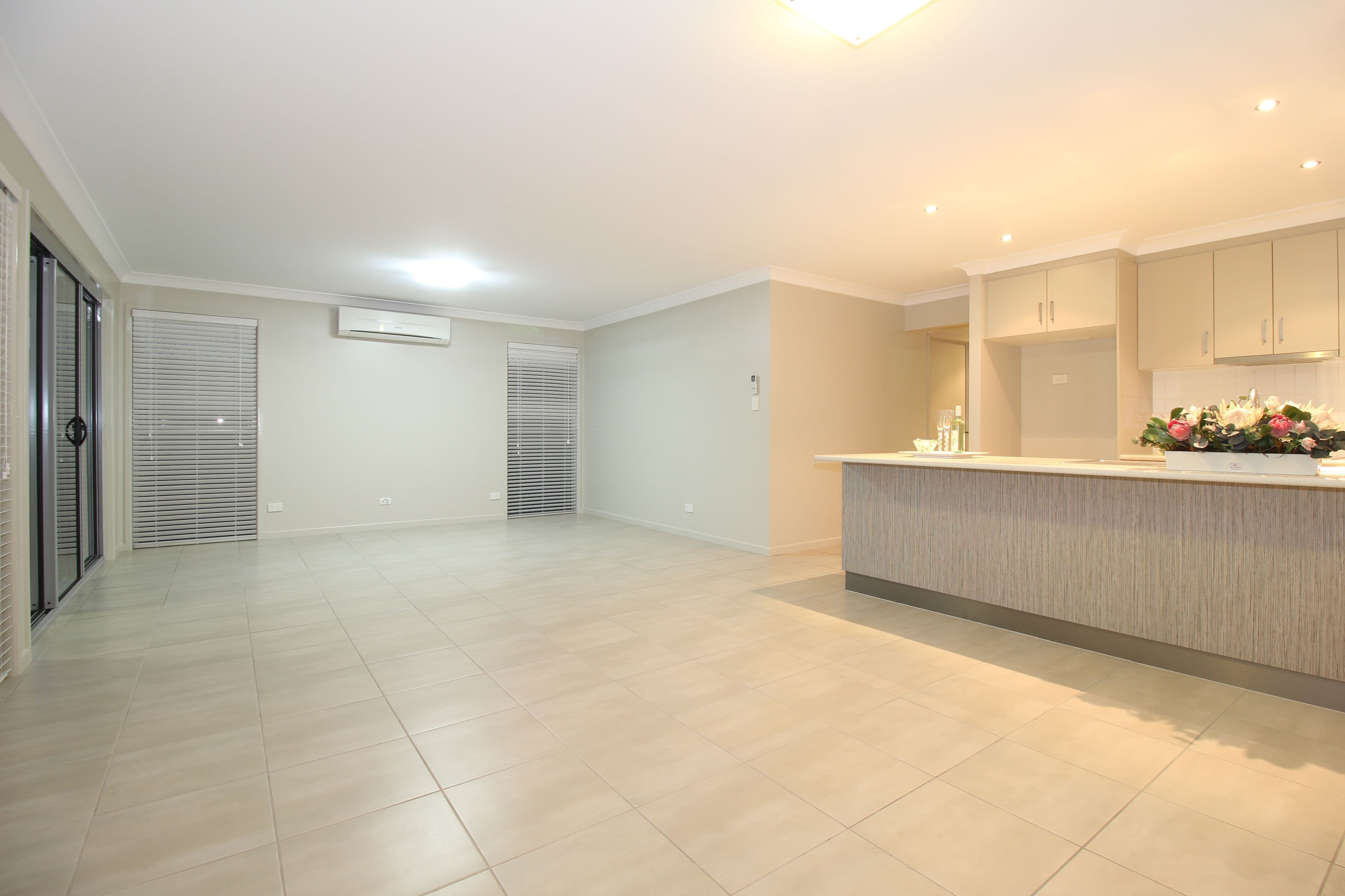 25 Newman Drive, Emerald QLD 4720, Emerald - Thumbnail 4