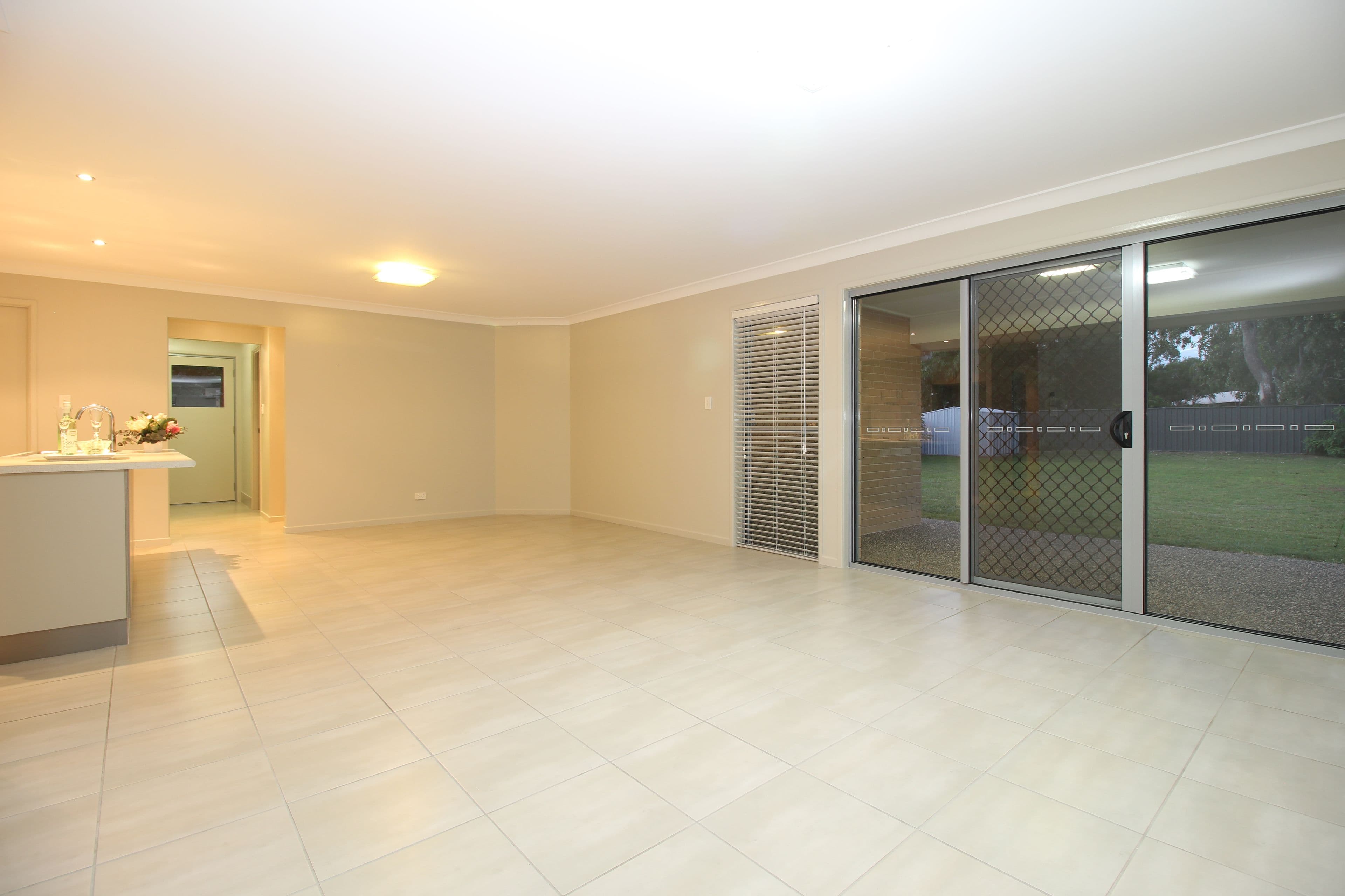 25 Newman Drive, Emerald QLD 4720, Emerald - Thumbnail 7