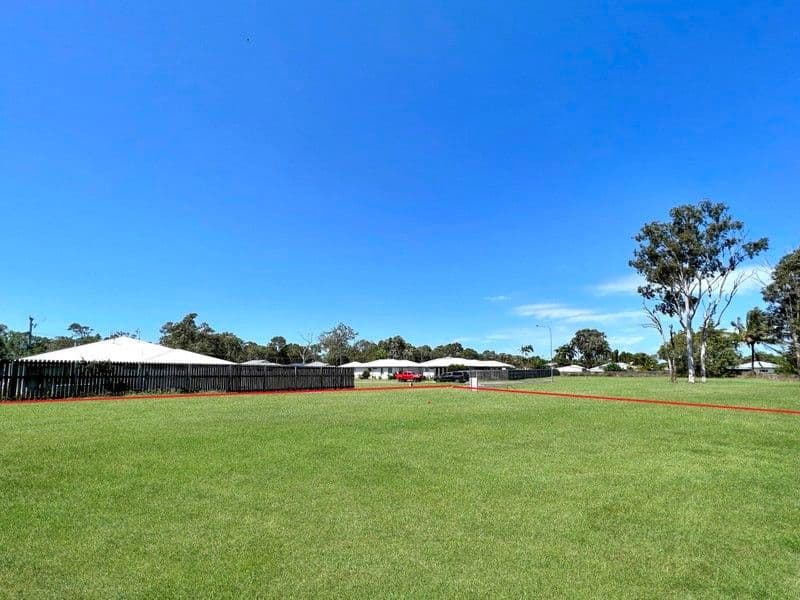 4 Elle Court, Armstrong Beach QLD 4737, Armstrong Beach - Thumbnail 2