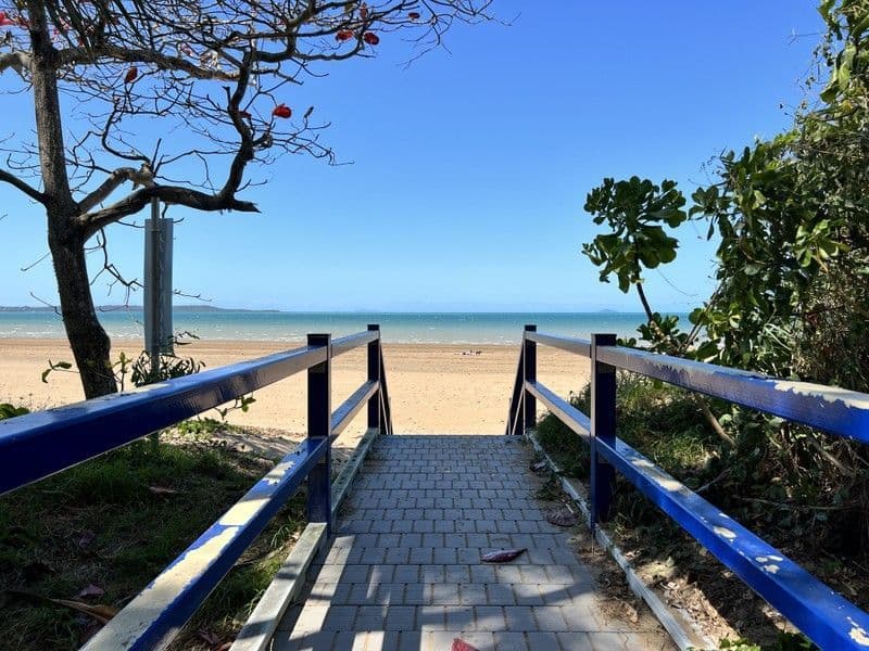 4 Elle Court, Armstrong Beach QLD 4737, Armstrong Beach - Thumbnail 4