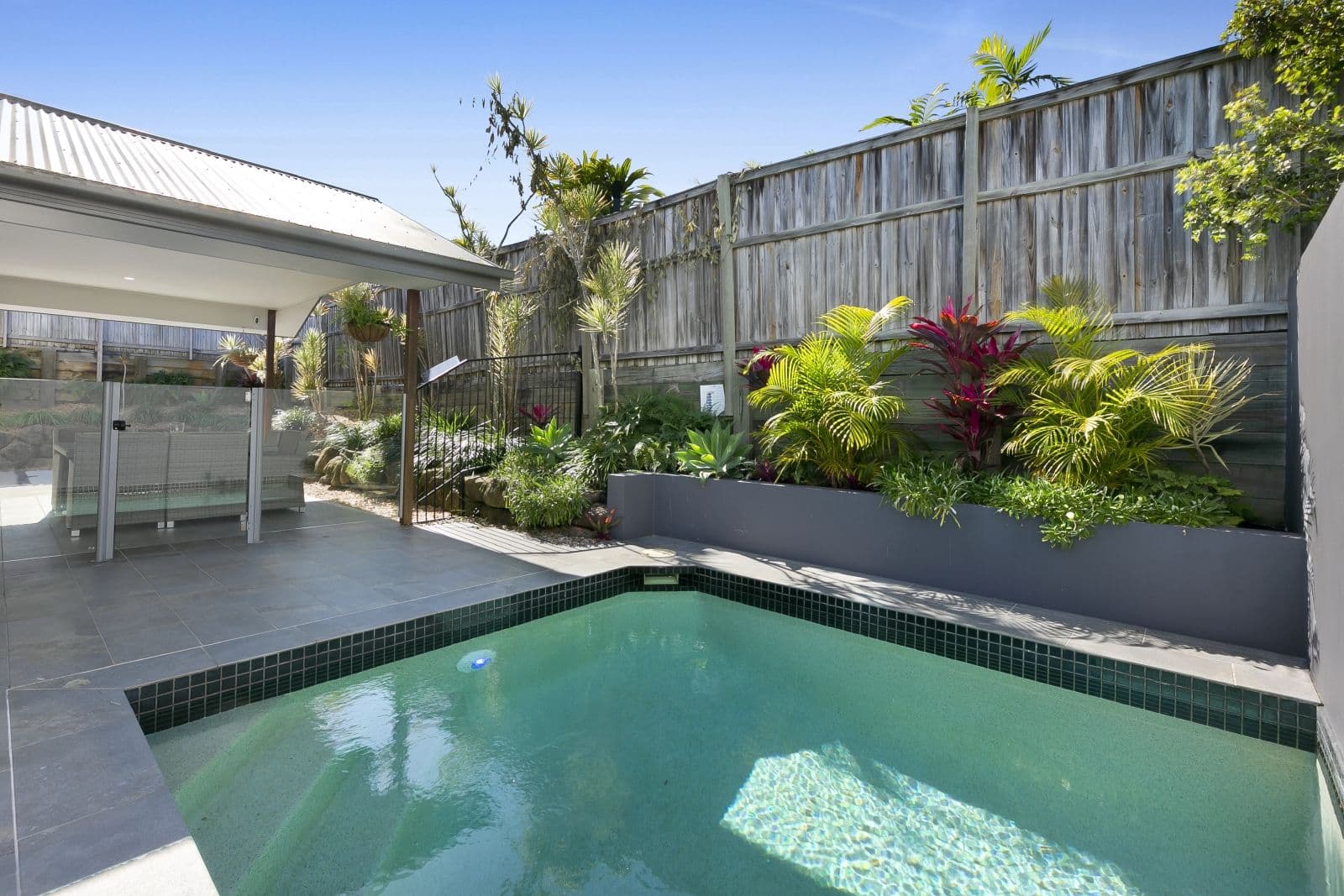 1 Dore Court, Bonogin QLD 4213, Bonogin - Image 1