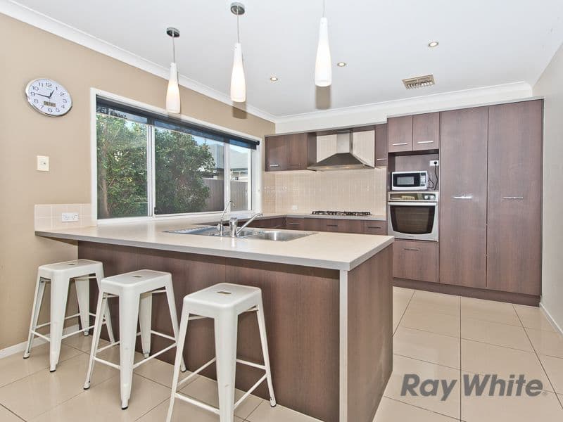 11 Baybreeze Crescent, Murrumba Downs QLD 4503, Murrumba Downs - Thumbnail 2