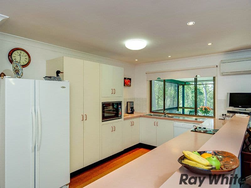 32 Blue Hills Drive, BUNYA QLD 4055, Bunya - Thumbnail 7