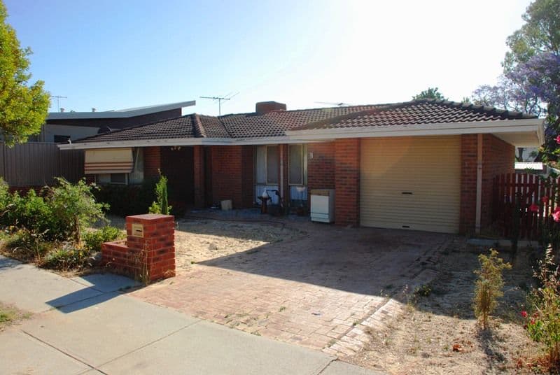 1 Thurlow Avenue, YOKINE WA 6060, Yokine - Thumbnail 2