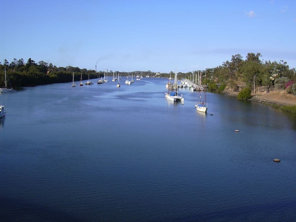 4  Hinkler Avenue, BUNDABERG NORTH QLD 4670, Bundaberg North - Thumbnail 3