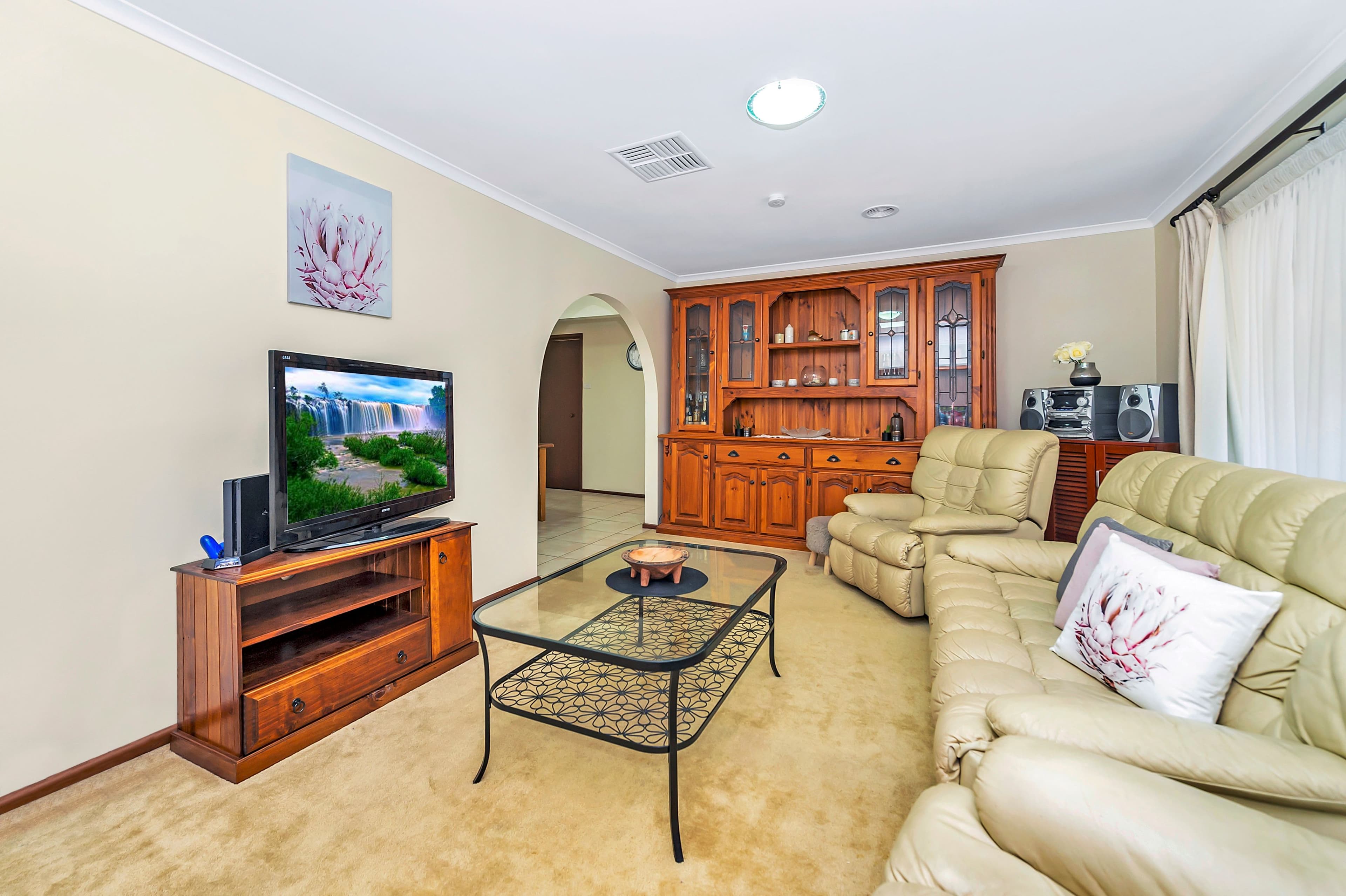 24 Waratah Street, Karabar - Thumbnail 2