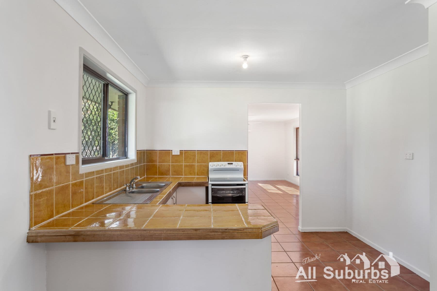 14 Karingal Court, Boronia Heights QLD 4124, Boronia Heights - Thumbnail 3