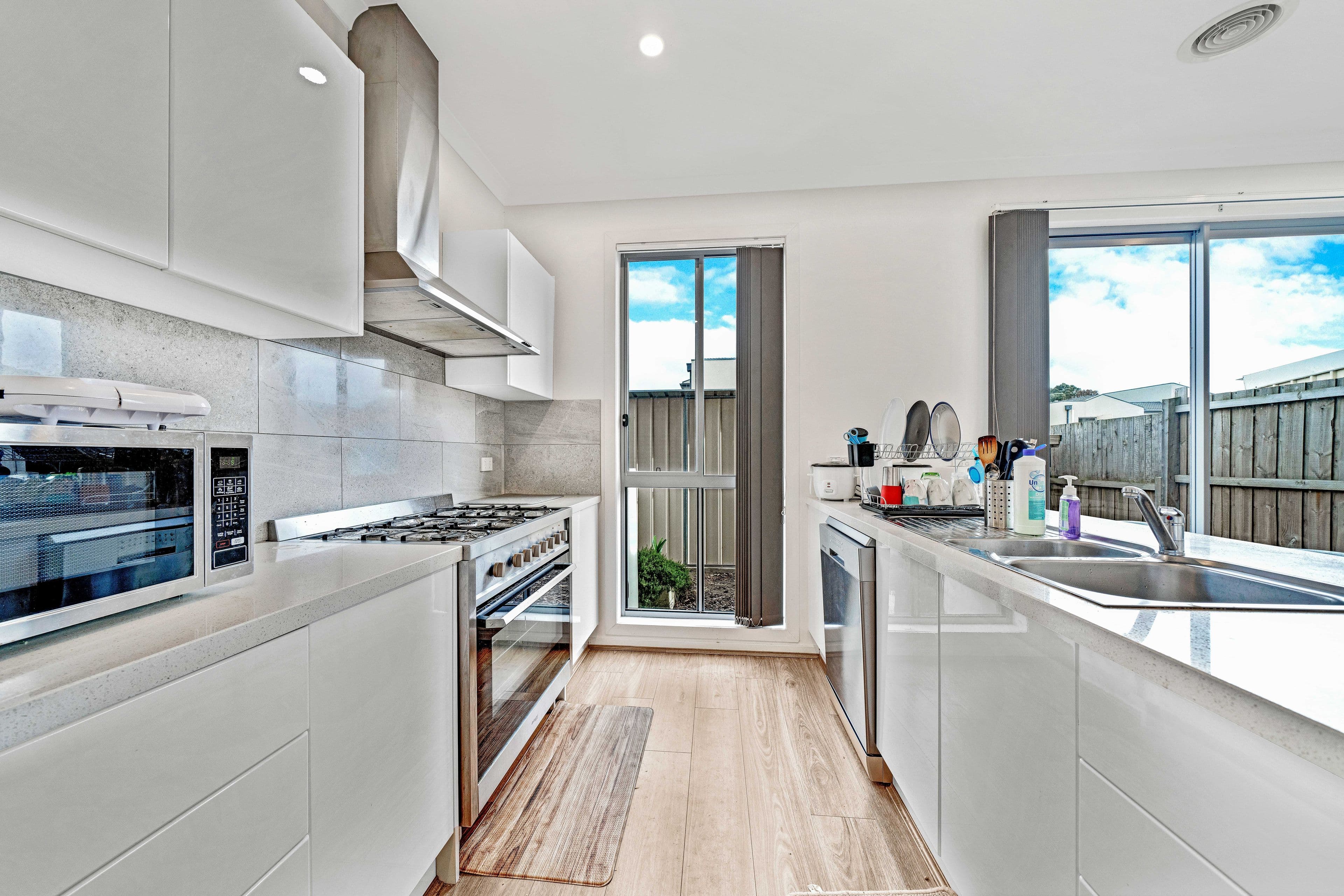 2 Braddon Way, Lynbrook VIC 3975, Lynbrook - Thumbnail 2