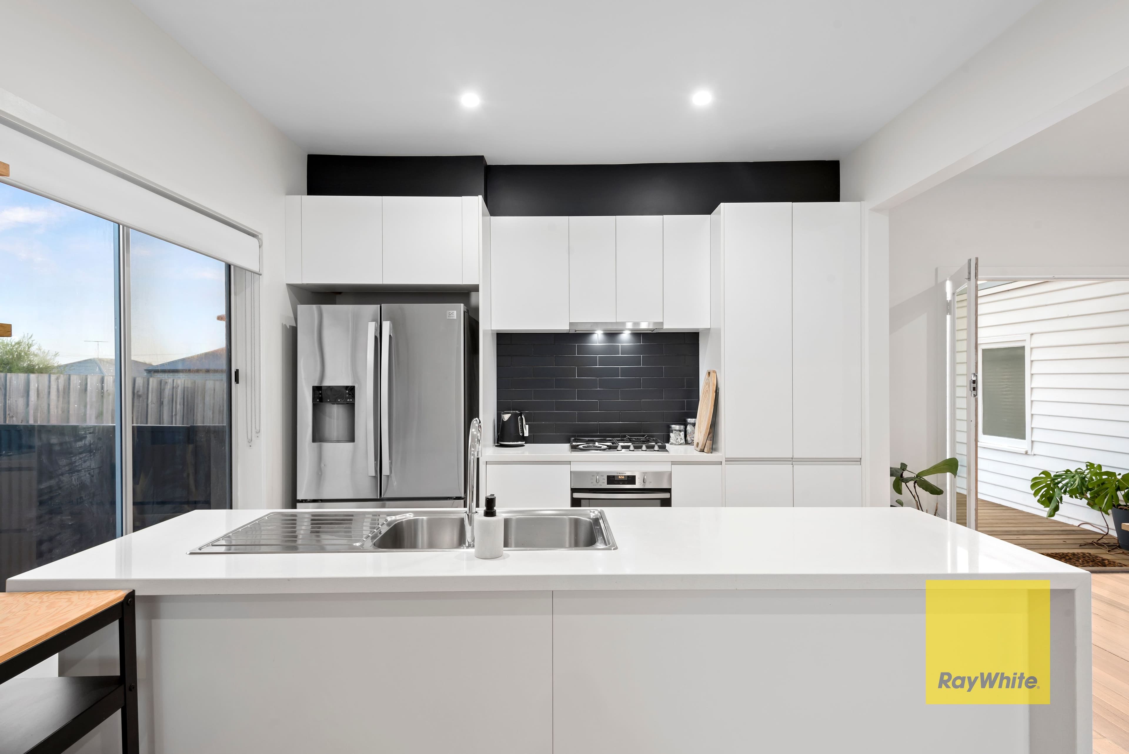 67 Laura Avenue, Belmont VIC 3216, Belmont - Thumbnail 3