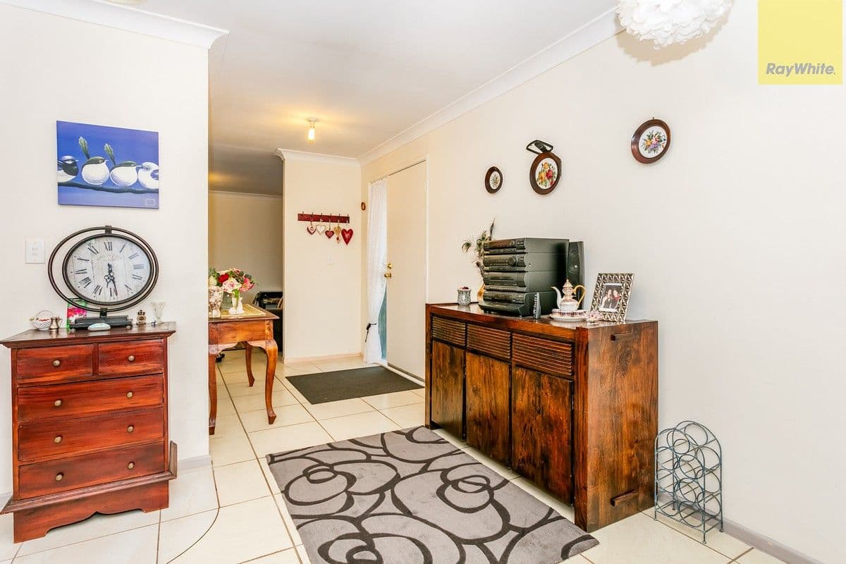 34 Samantha Street, Boronia Heights QLD 4124, Boronia Heights - Thumbnail 2