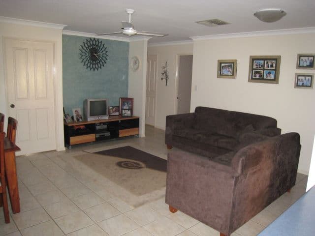 48 Crinum Crescent, Emerald QLD 4720, Emerald - Thumbnail 3