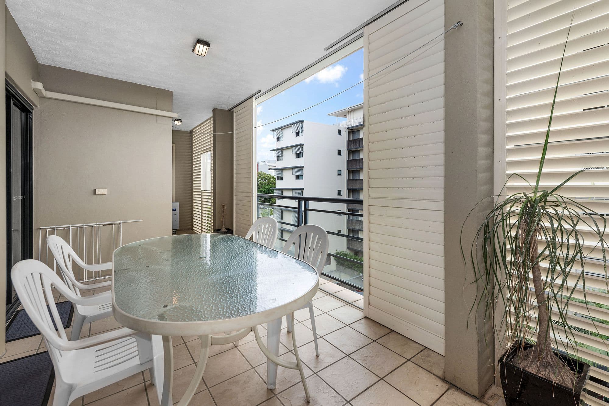 11 Grosvenor Road, Indooroopilly QLD 4068, Indooroopilly - Thumbnail 5