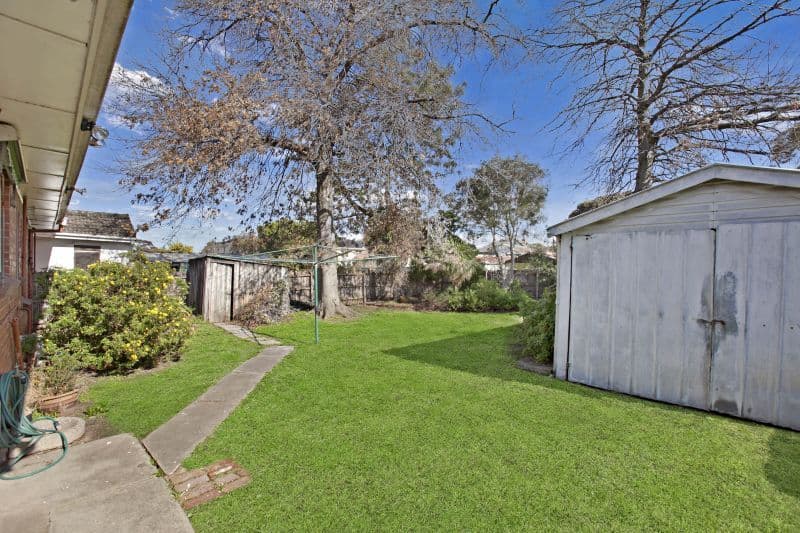 33 Morotai Parade, HEIDELBERG WEST VIC 3081, Heidelberg West - Thumbnail 2