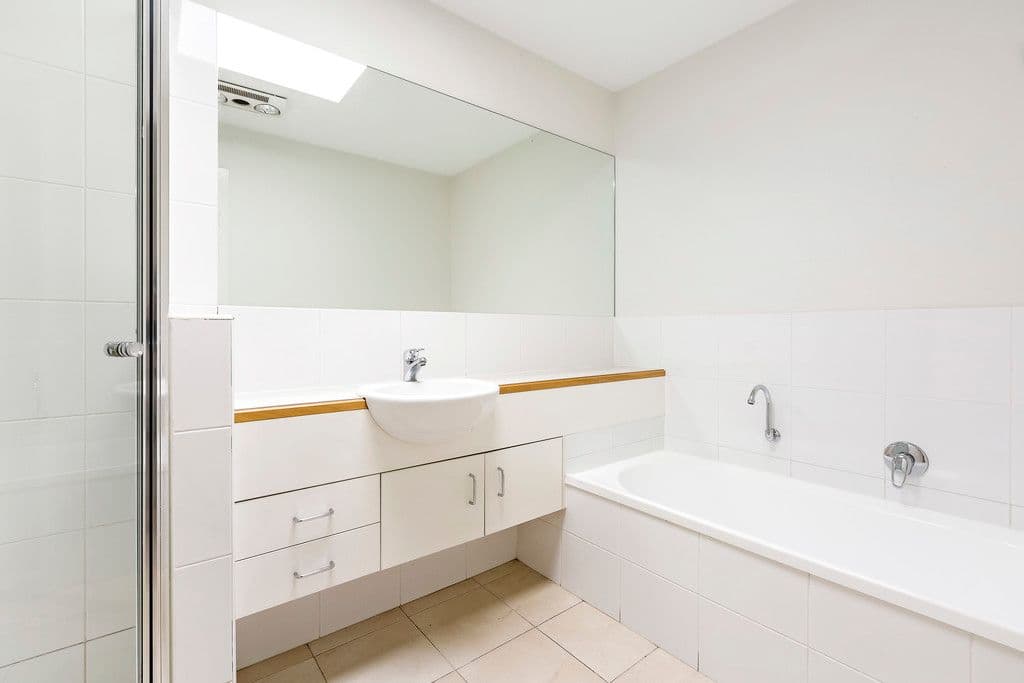 1331-1333 Centre Road, Clayton VIC 3168, Clayton - Thumbnail 4