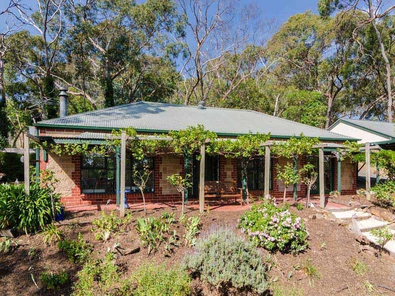 8 Hillview Street, CRAFERS WEST SA 5152, Crafers West - Thumbnail 2