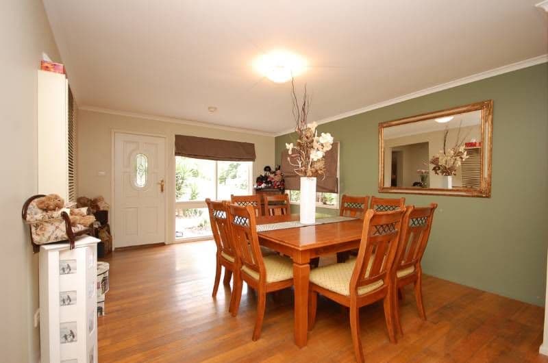 2 Kemp Avenue, MOUNT EVELYN VIC 3796, Mount Evelyn - Thumbnail 4
