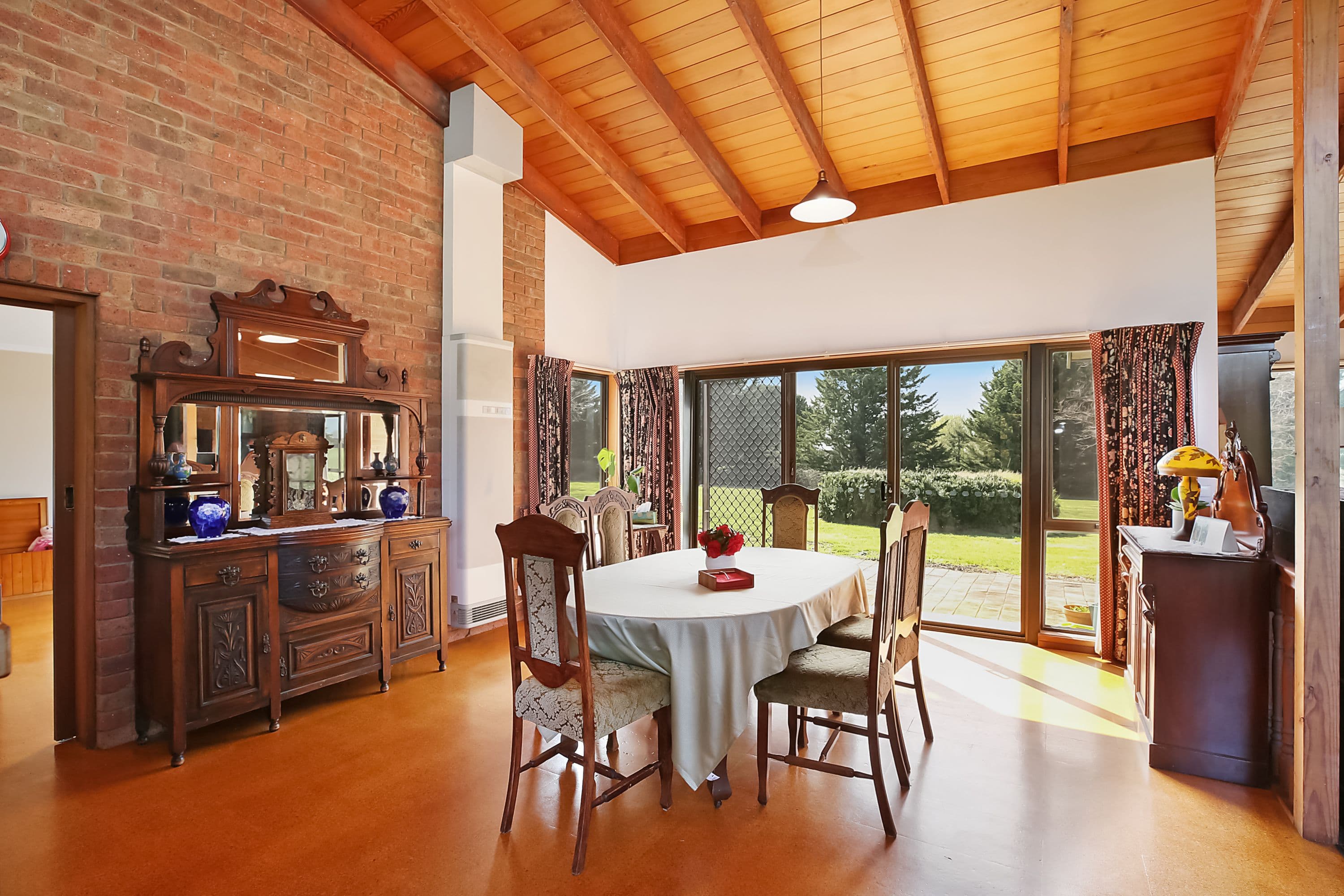 2 Clarke Street, Cobden VIC 3266, Cobden - Thumbnail 7