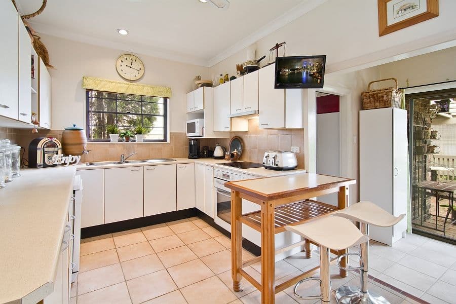 5 Rofe Crescent, Hornsby Heights NSW 2077, Hornsby Heights - Thumbnail 5