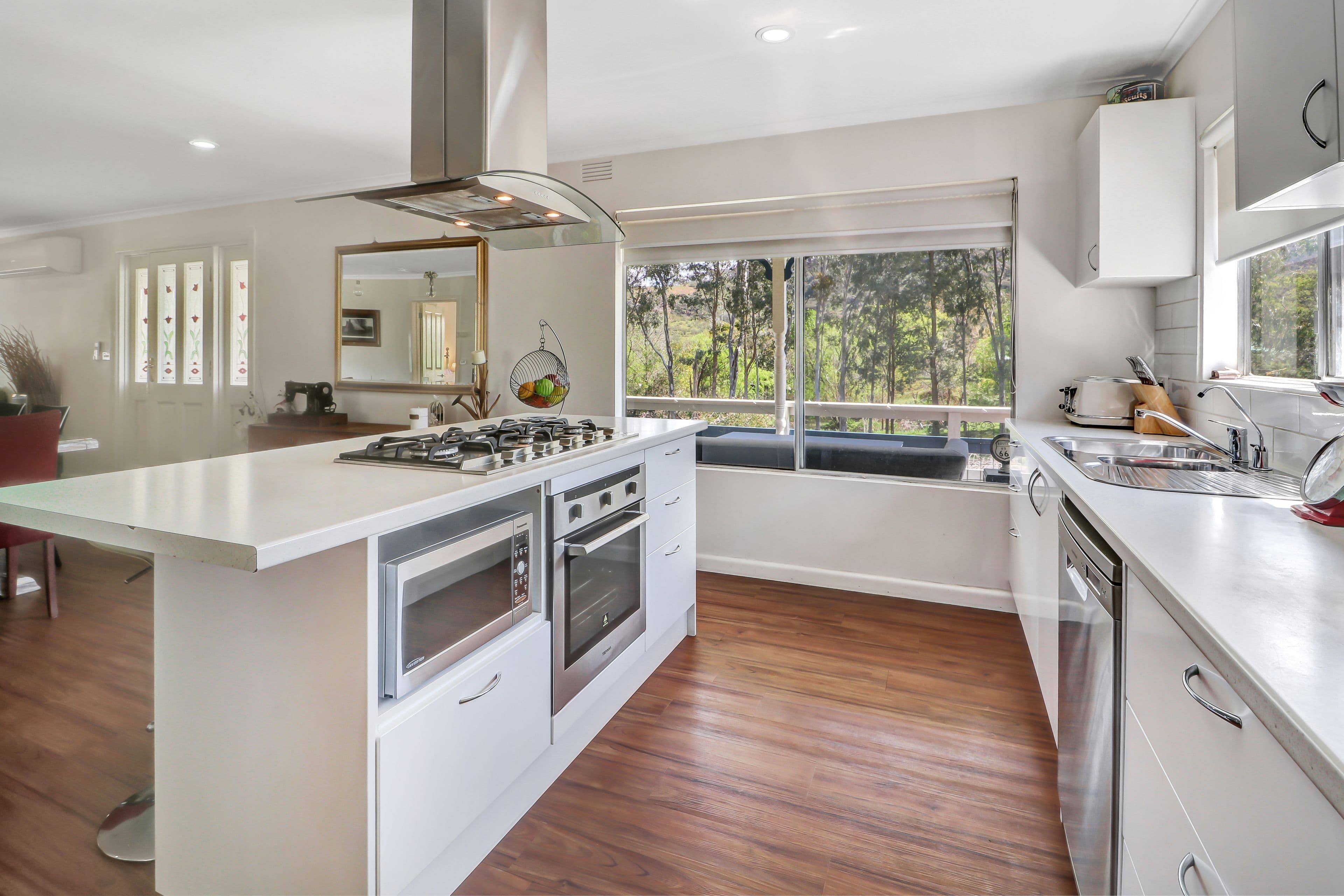 19 Willow Lake Drive, Macs Cove VIC 3723, Macs Cove - Thumbnail 4