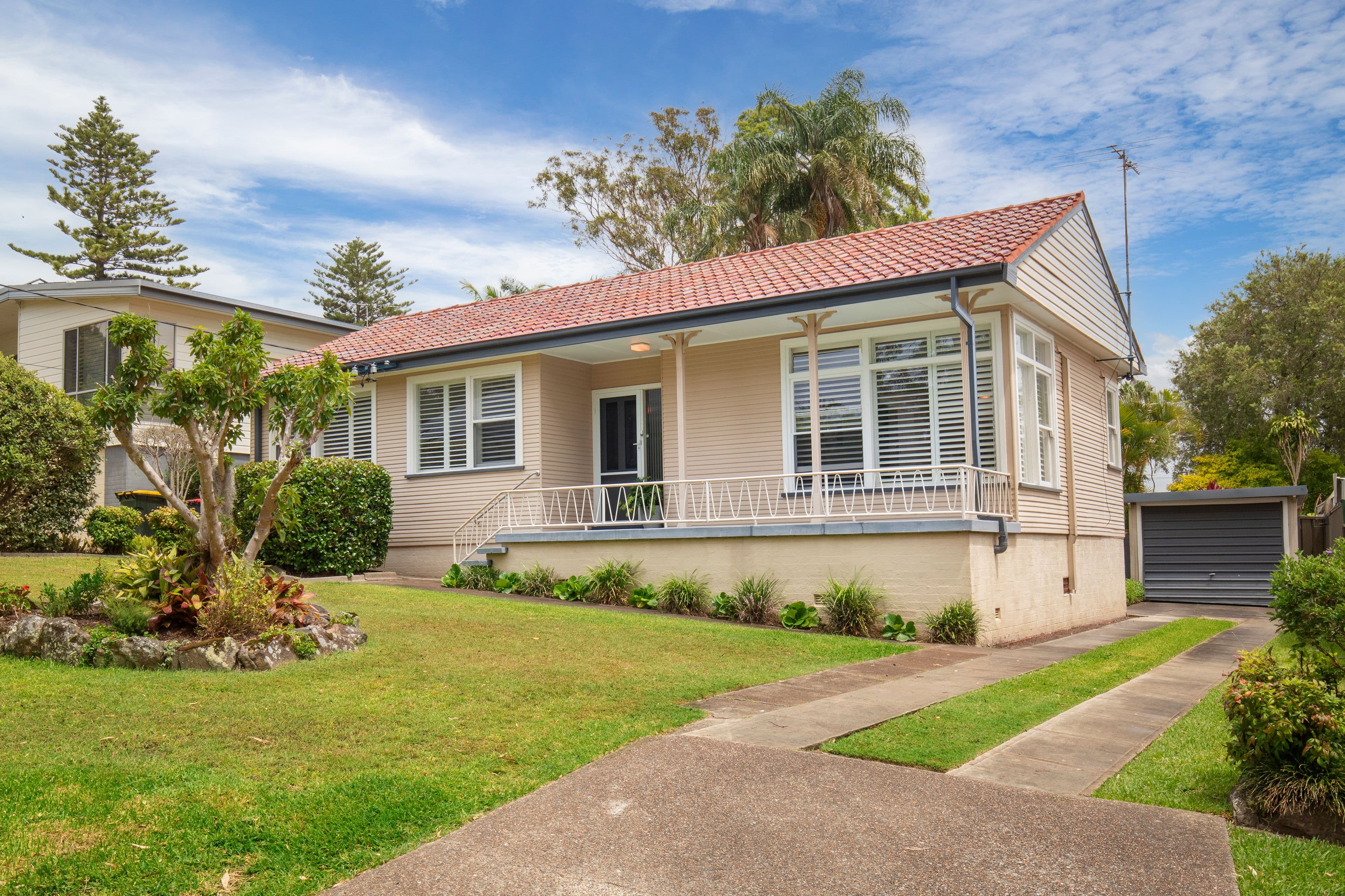 6 Taylor Crescent, Warners Bay NSW 2282, Warners Bay - Image 1