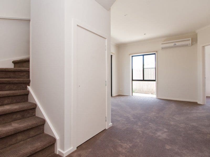 28 Broadway, ROSEBUD VIC 3939, Rosebud - Thumbnail 2
