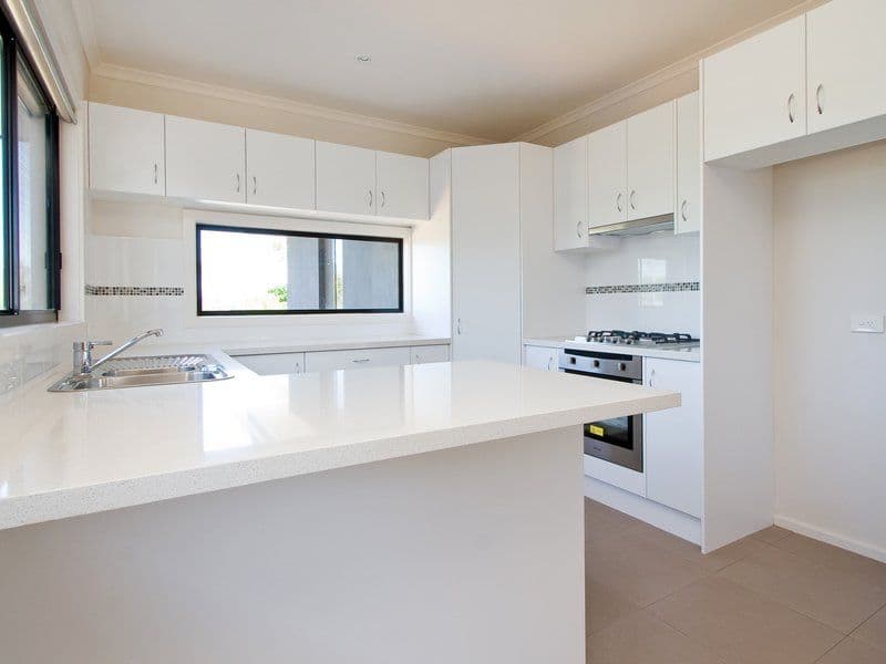 28 Broadway, ROSEBUD VIC 3939, Rosebud - Thumbnail 5