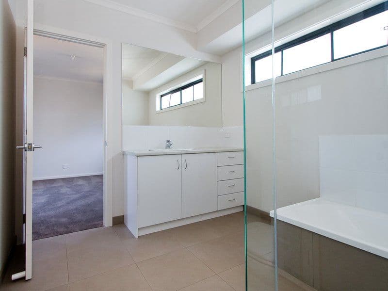 28 Broadway, ROSEBUD VIC 3939, Rosebud - Thumbnail 8