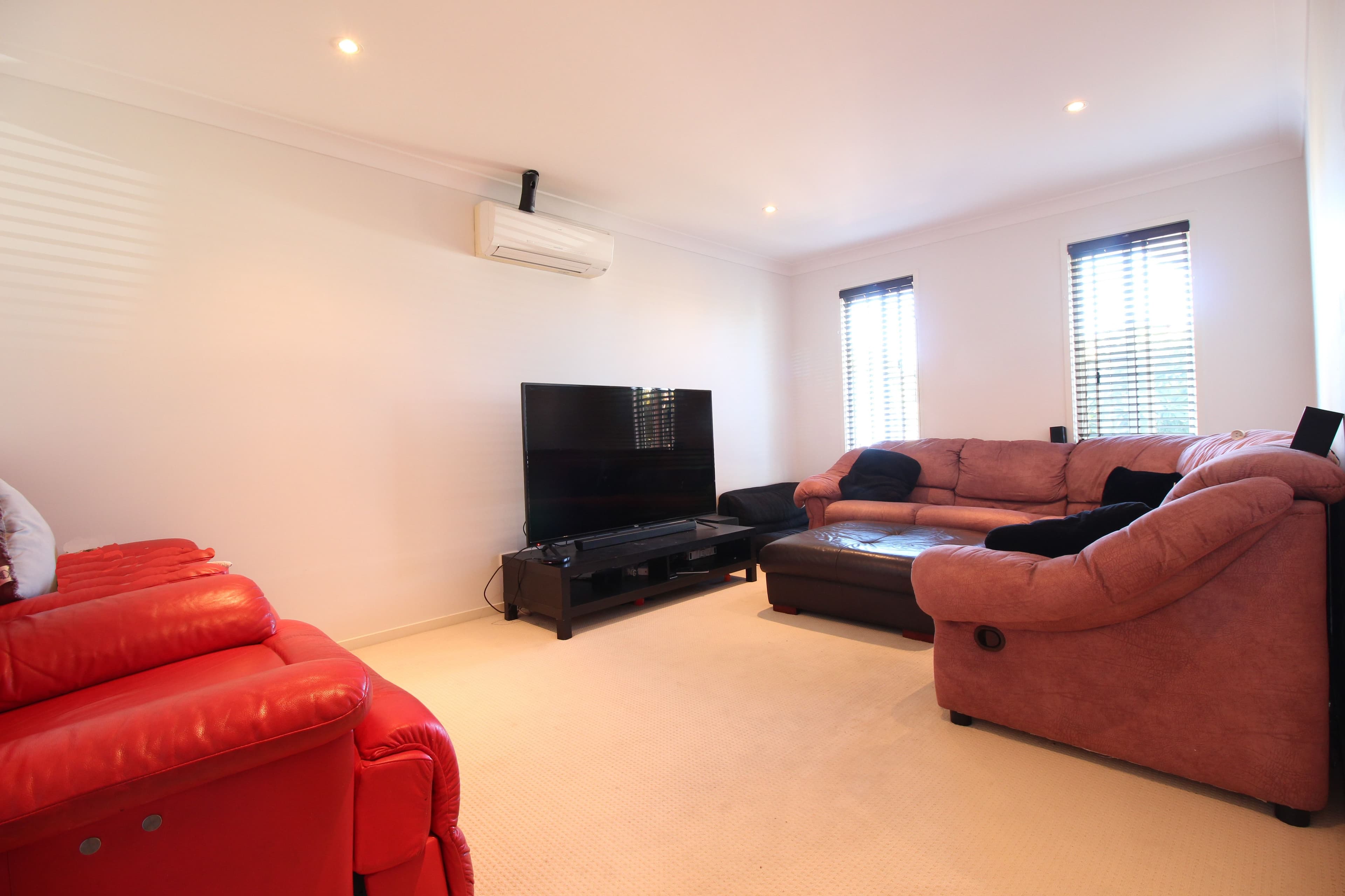 16 Sugargum Way, Sunbury, Sunbury - Thumbnail 4