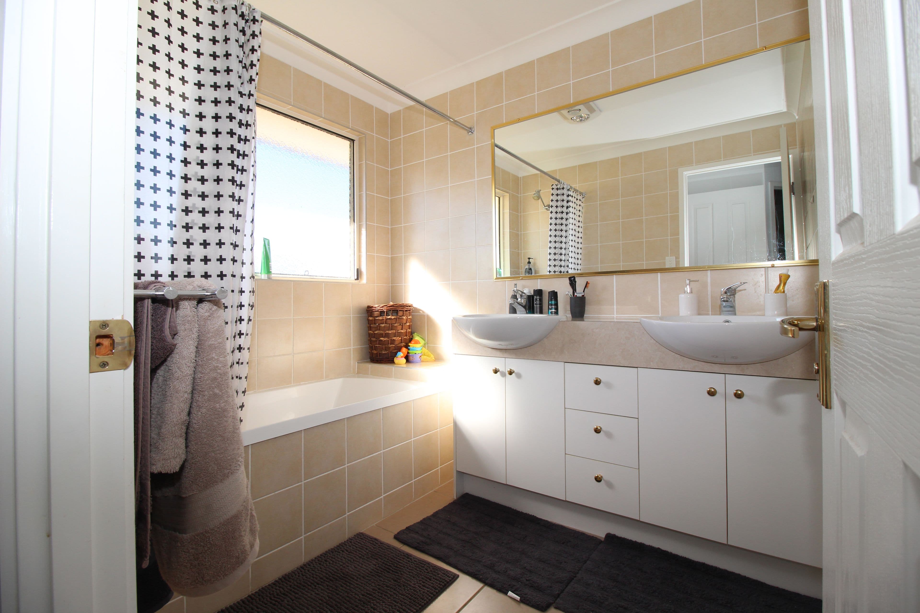 16 Sugargum Way, Sunbury, Sunbury - Thumbnail 6